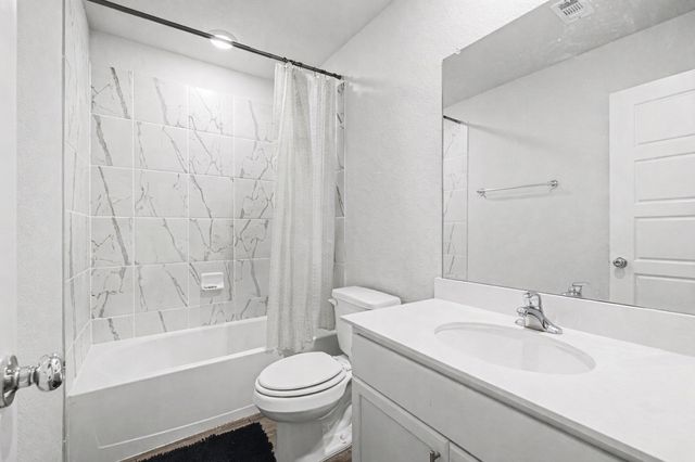 157 Greenback Trail, Fort Worth, TX 76131