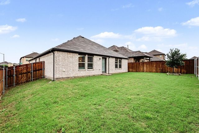 157 Greenback Trail, Fort Worth, TX 76131