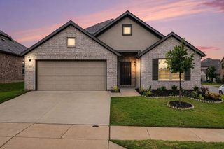 157 Greenback Trail, Fort Worth, TX 76131