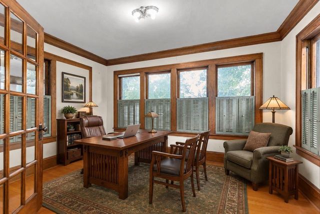 1863 DOTY STREET, Oshkosh, WI 54902