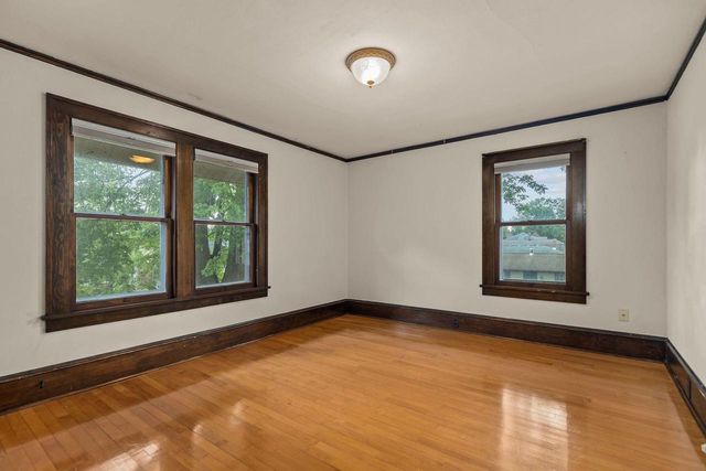 1863 DOTY STREET, Oshkosh, WI 54902