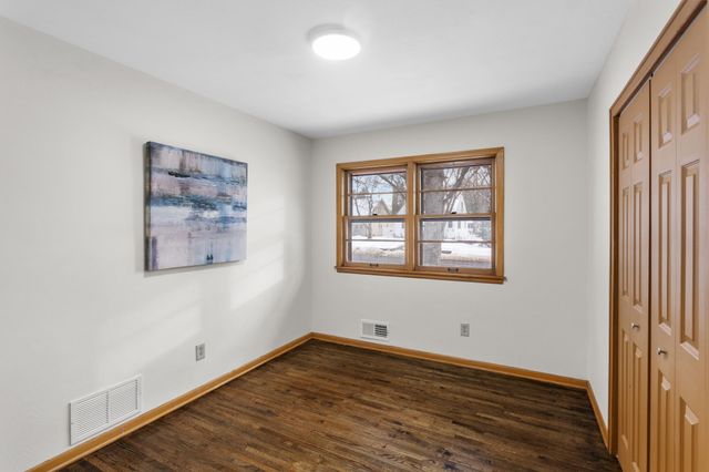 1675 Maryland Avenue E, Saint Paul, MN 55106