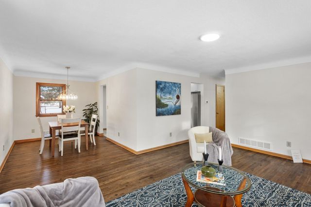 1675 Maryland Avenue E, Saint Paul, MN 55106