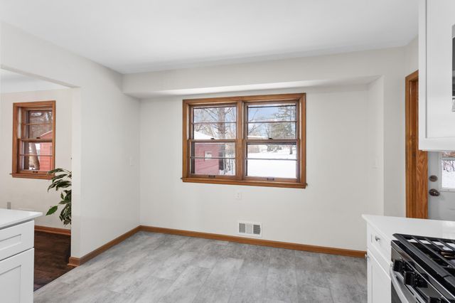 1675 Maryland Avenue E, Saint Paul, MN 55106