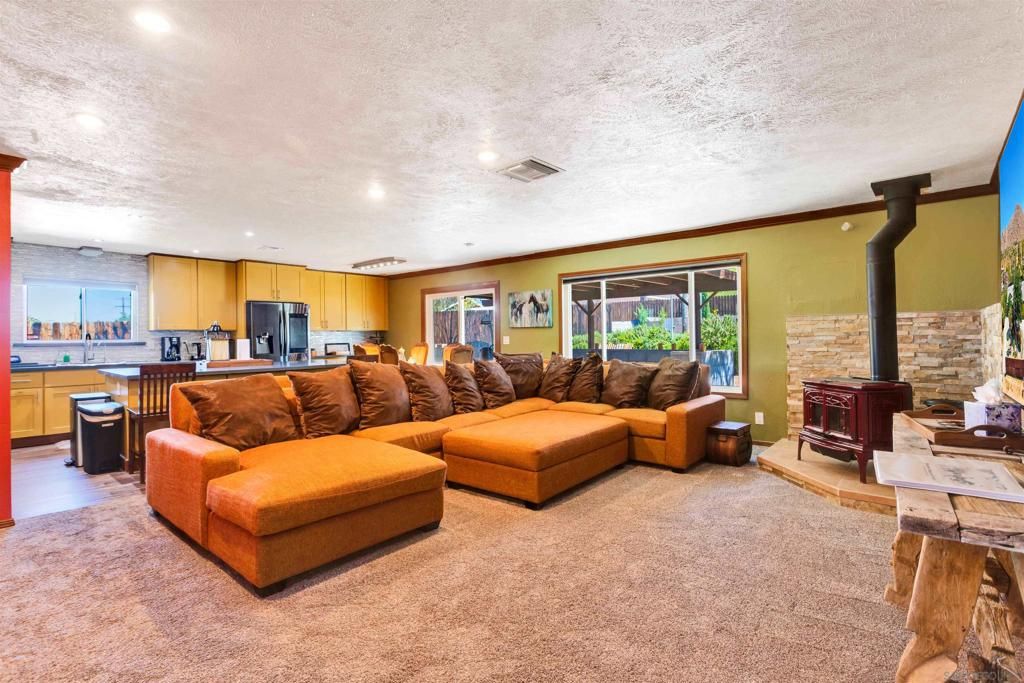 Image 11 of property listing at 60291 La Mirada Trl, Joshua Tree, CA 92252