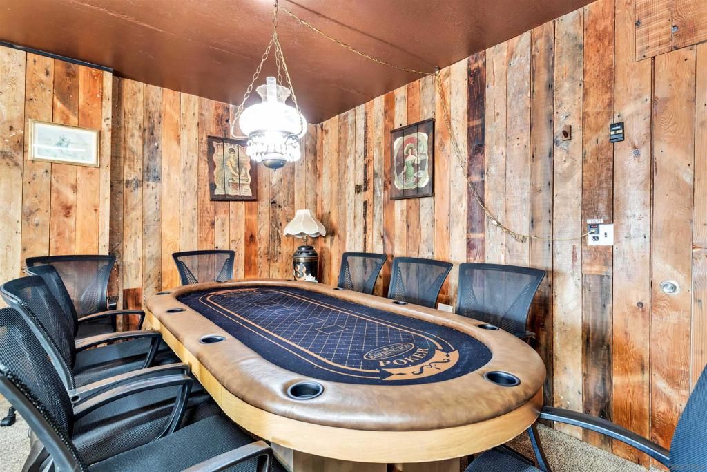 Image 15 of property listing at 60291 La Mirada Trl, Joshua Tree, CA 92252