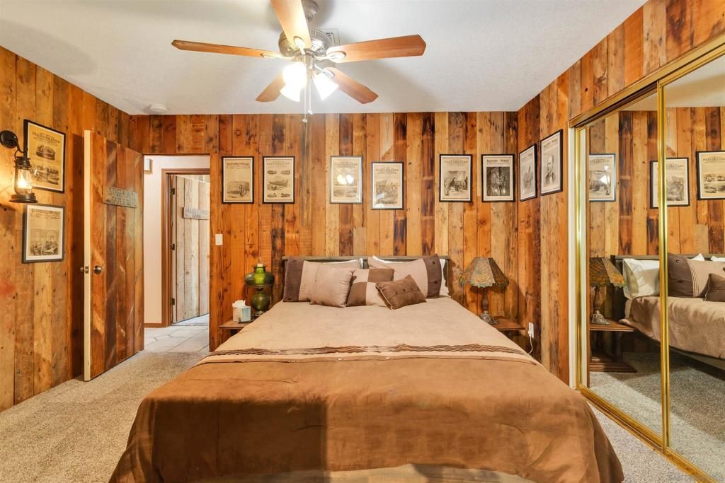 Image 26 of property listing at 60291 La Mirada Trl, Joshua Tree, CA 92252