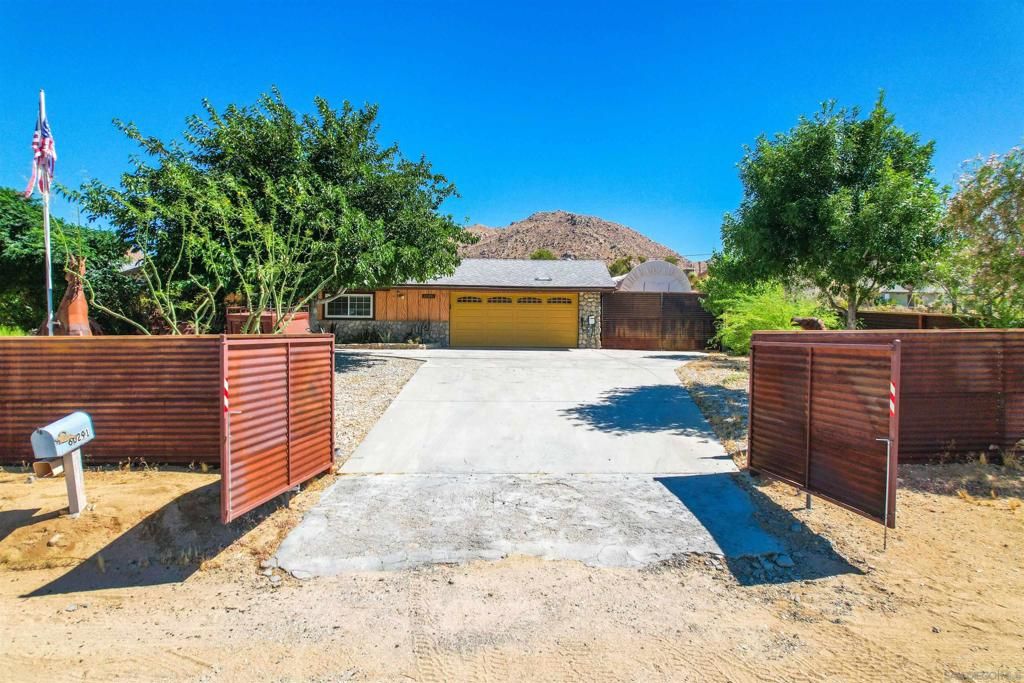 Image 41 of property listing at 60291 La Mirada Trl, Joshua Tree, CA 92252