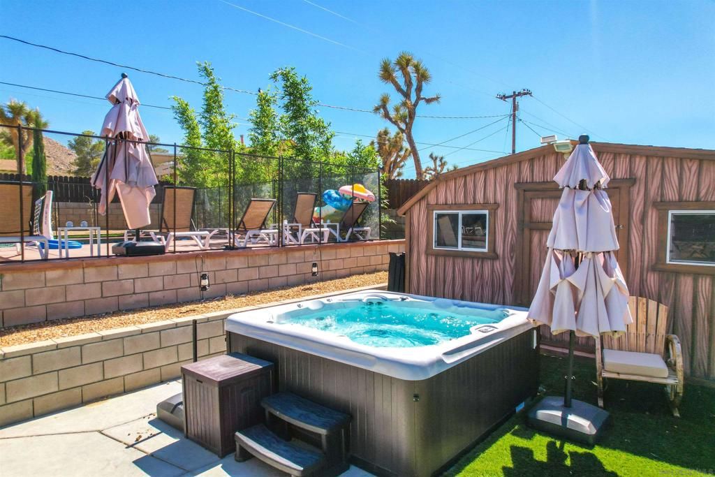 Image 60 of property listing at 60291 La Mirada Trl, Joshua Tree, CA 92252