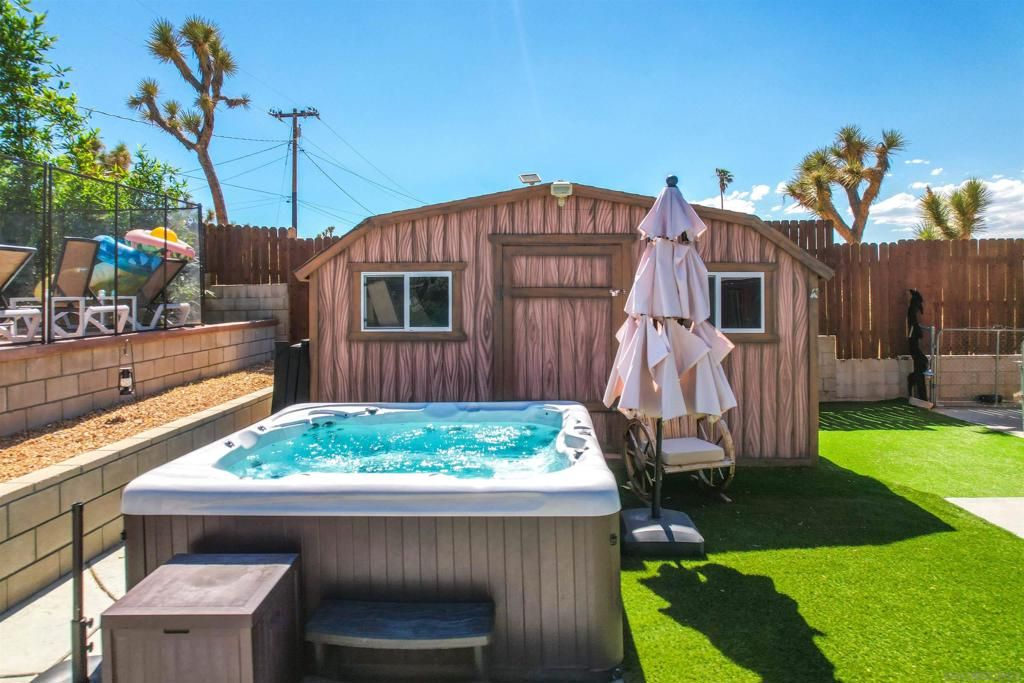 Image 61 of property listing at 60291 La Mirada Trl, Joshua Tree, CA 92252