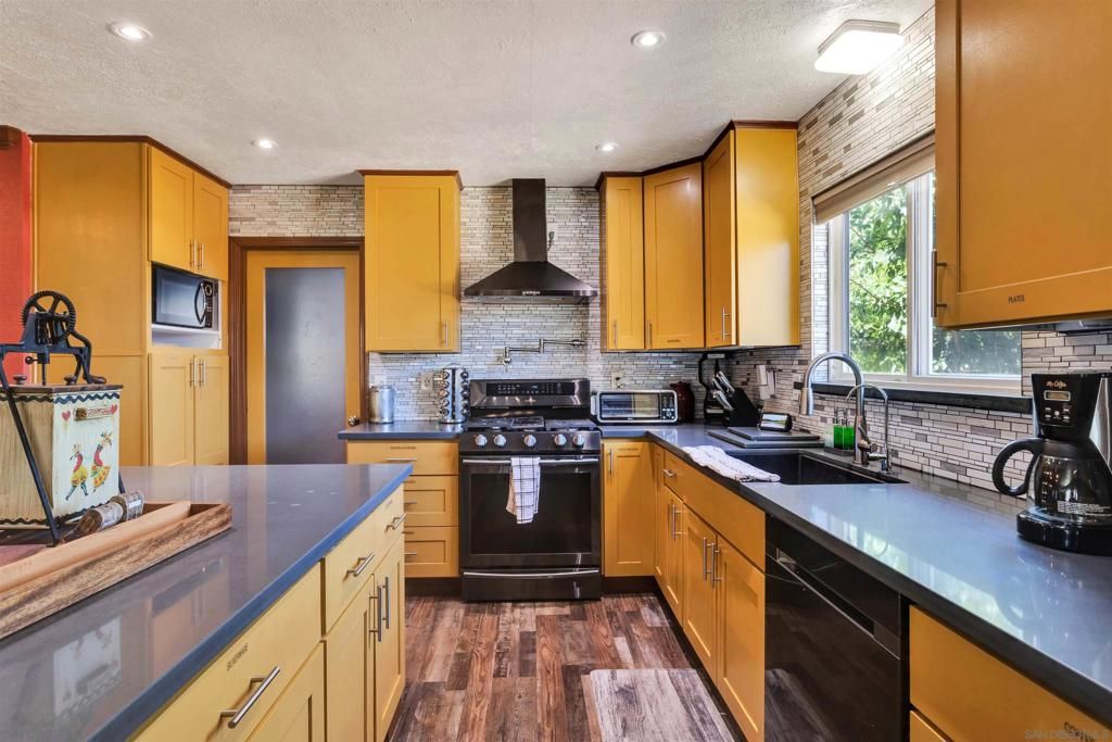 Image 9 of property listing at 60291 La Mirada Trl, Joshua Tree, CA 92252