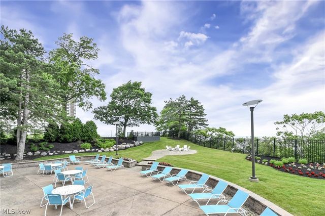 12700 Lake Avenue 408, Lakewood, OH 44107