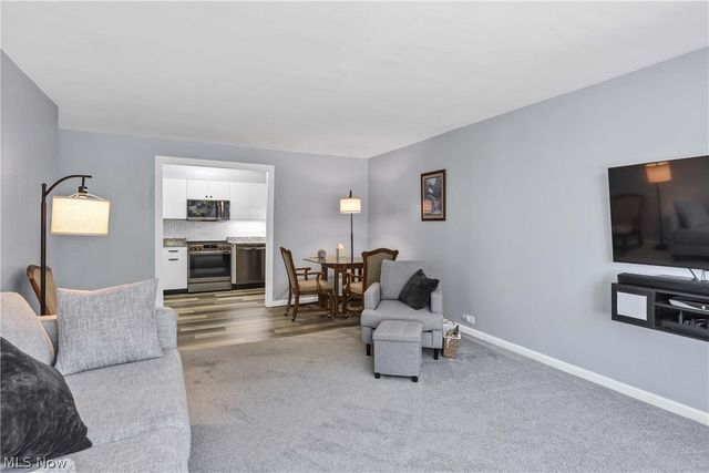 12700 Lake Avenue 408, Lakewood, OH 44107