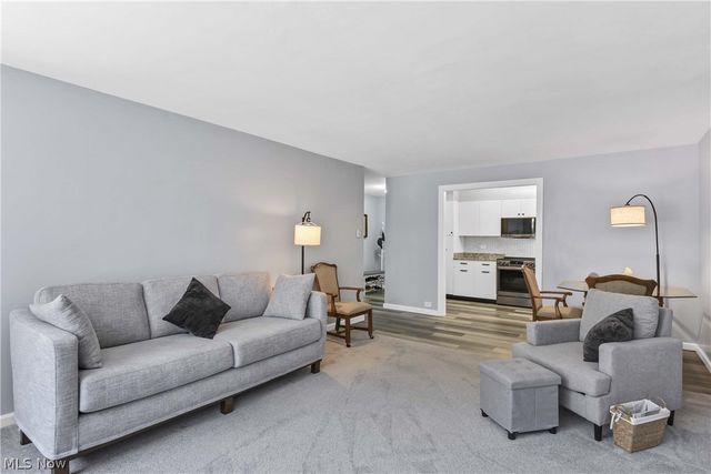 12700 Lake Avenue 408, Lakewood, OH 44107