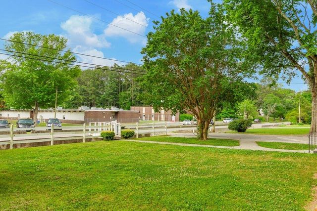 1013 Greenhill Drive, Rossville, GA 30741