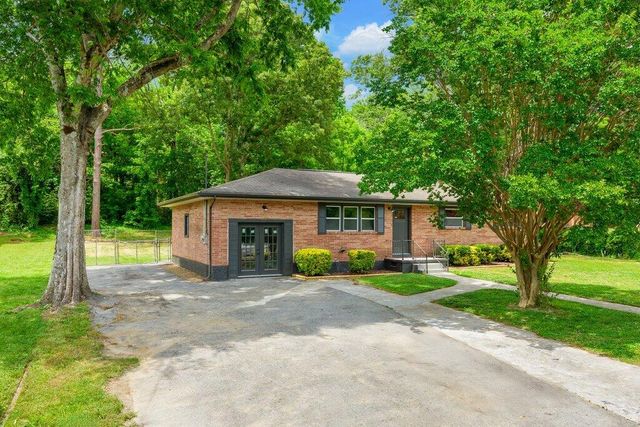 1013 Greenhill Drive, Rossville, GA 30741