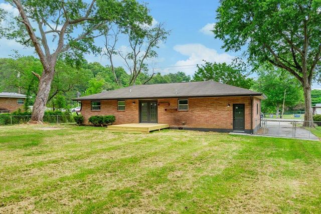 1013 Greenhill Drive, Rossville, GA 30741