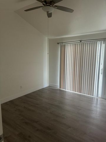 3060 Sylmar Avenue, Clovis, CA 93612
