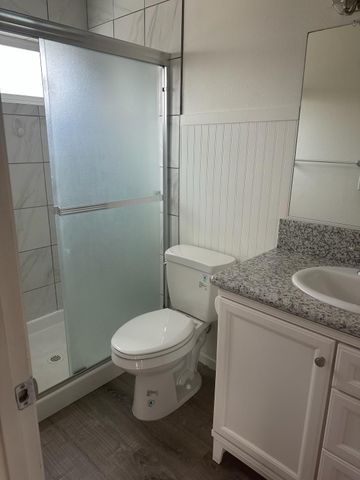 3060 Sylmar Avenue, Clovis, CA 93612