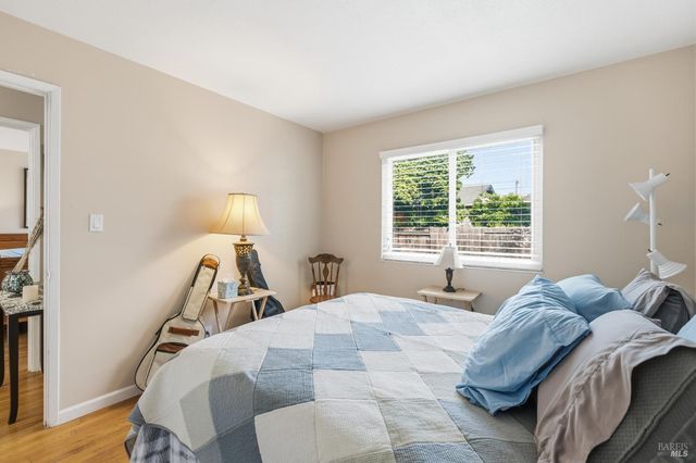 1260 Sierra Ave, Napa, CA 94558