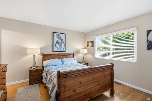 1260 Sierra Ave, Napa, CA 94558