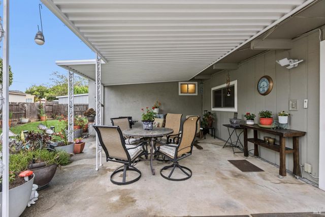 1260 Sierra Ave, Napa, CA 94558