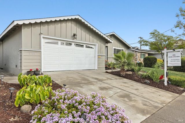 1260 Sierra Ave, Napa, CA 94558