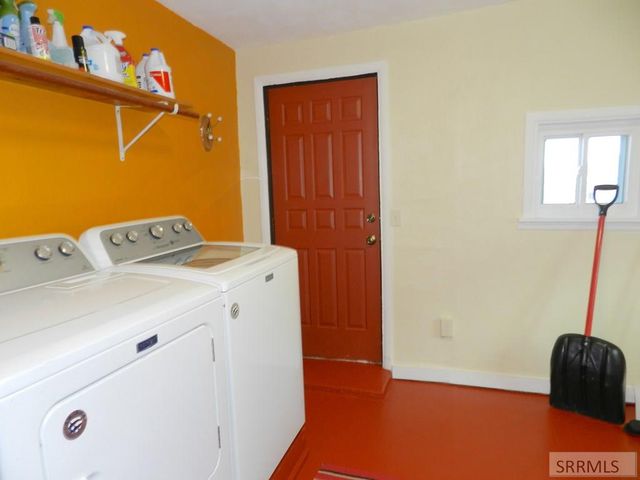 36 Blue Camas Road, Salmon, ID 83467