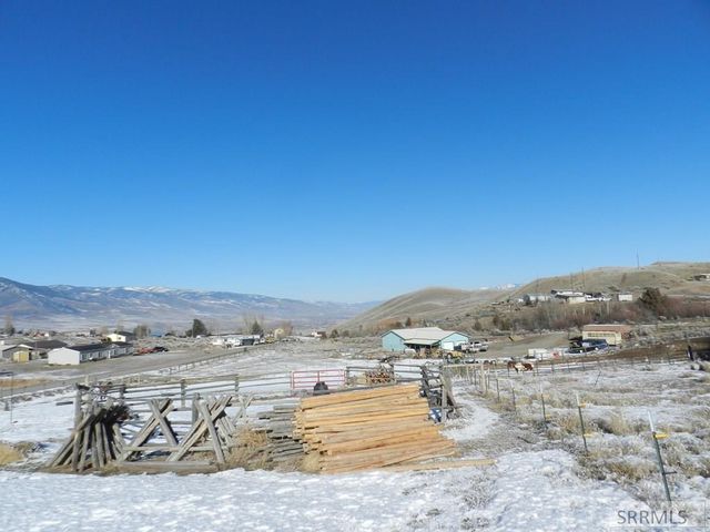 36 Blue Camas Road, Salmon, ID 83467