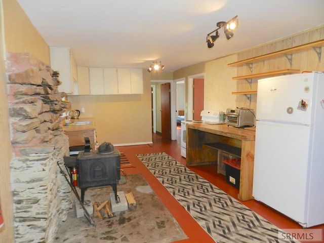 36 Blue Camas Road, Salmon, ID 83467