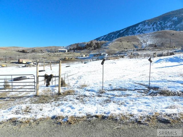 36 Blue Camas Road, Salmon, ID 83467