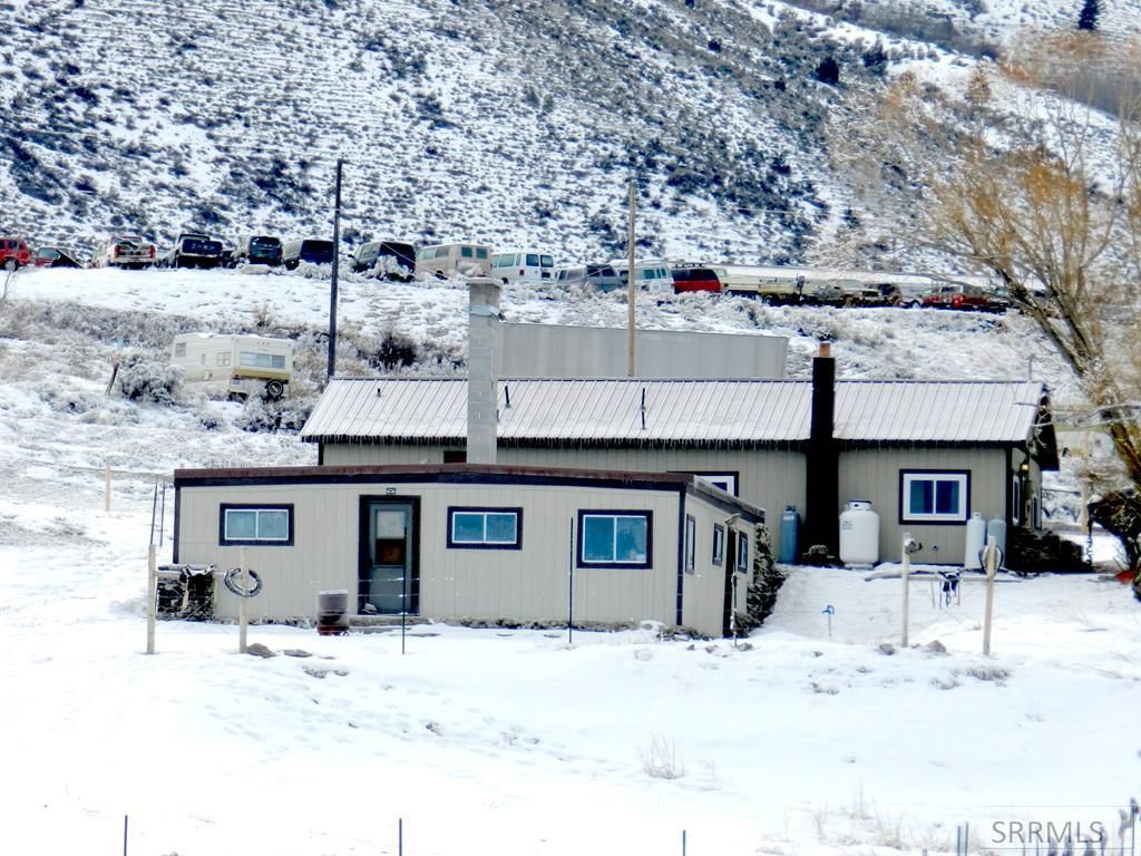 36 Blue Camas Road, Salmon, ID 83467