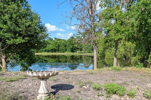 208 Blanco DR, Hutto, TX 78634