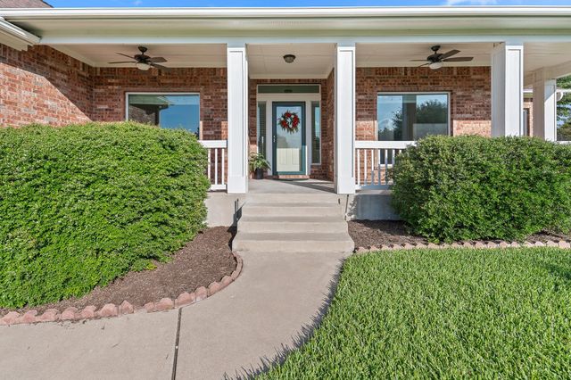 208 Blanco DR, Hutto, TX 78634