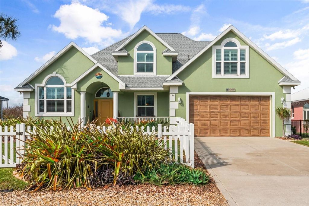 Image 1 of property listing at 4724 VAN KLEECK DRIVE, New Smyrna Beach, FL 32169