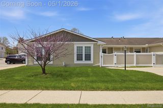 39826 Village Wood Circle, Novi, MI 48375