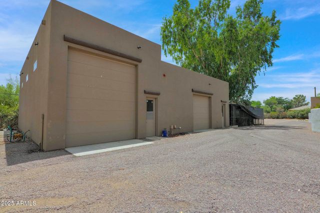 6831 E PARADISE Drive, Scottsdale, AZ 85254