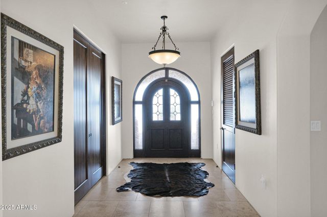 6831 E PARADISE Drive, Scottsdale, AZ 85254