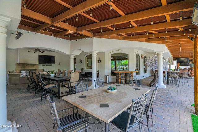 6831 E PARADISE Drive, Scottsdale, AZ 85254