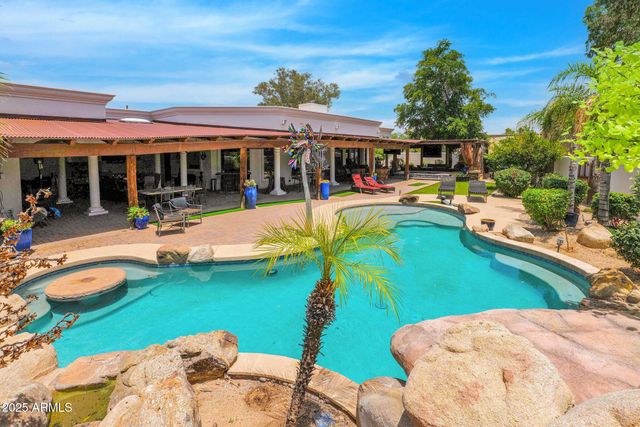 6831 E PARADISE Drive, Scottsdale, AZ 85254