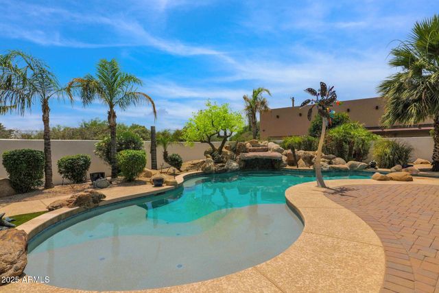 6831 E PARADISE Drive, Scottsdale, AZ 85254