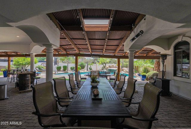 6831 E PARADISE Drive, Scottsdale, AZ 85254