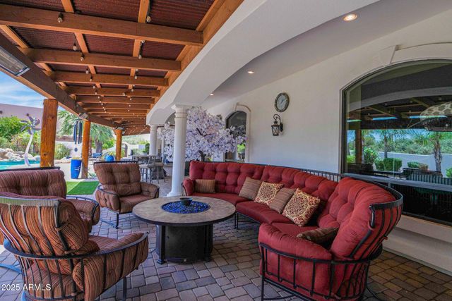 6831 E PARADISE Drive, Scottsdale, AZ 85254