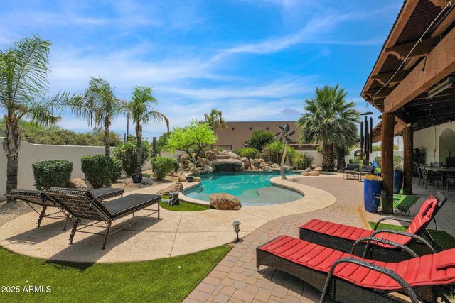 6831 E PARADISE Drive, Scottsdale, AZ 85254