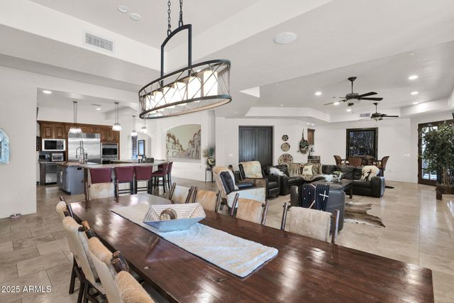 6831 E PARADISE Drive, Scottsdale, AZ 85254