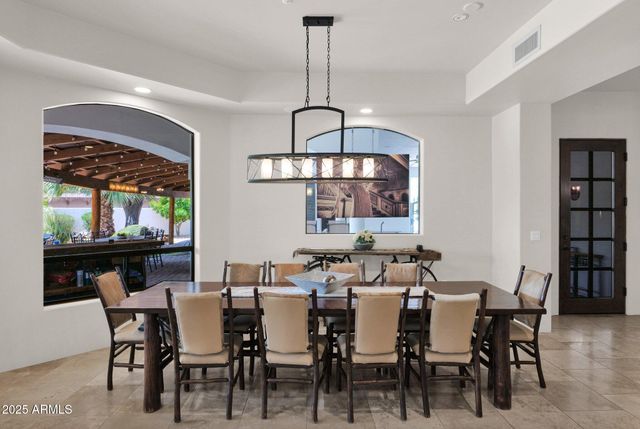 6831 E PARADISE Drive, Scottsdale, AZ 85254