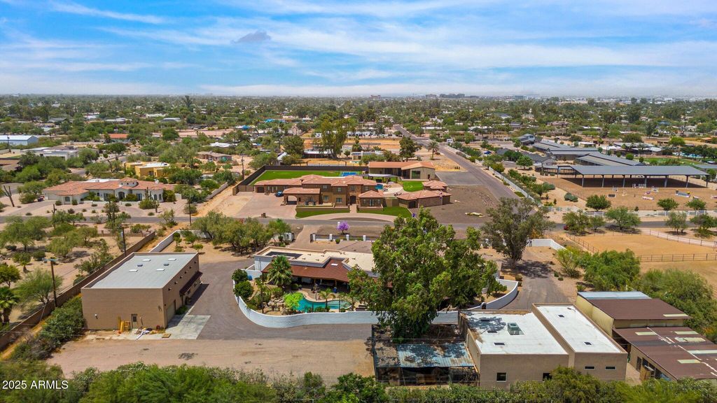 6831 E PARADISE Drive, Scottsdale, AZ 85254 — photo 4