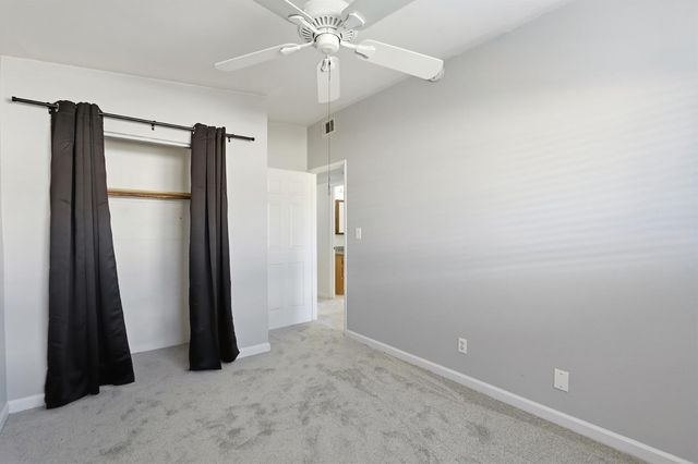 3812 Moonbeam Dr, Sacramento, CA 95827