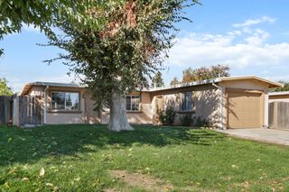 3812 Moonbeam Dr, Sacramento, CA 95827