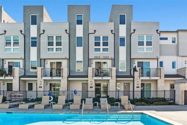 1311 W Cara, Anaheim, CA 92805